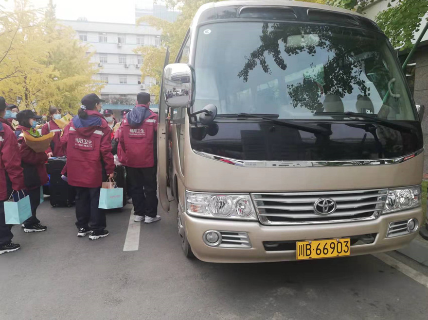 泰安租赁参与疫情防控照片2_副本 泰安租赁参与疫情防控照片2_副本