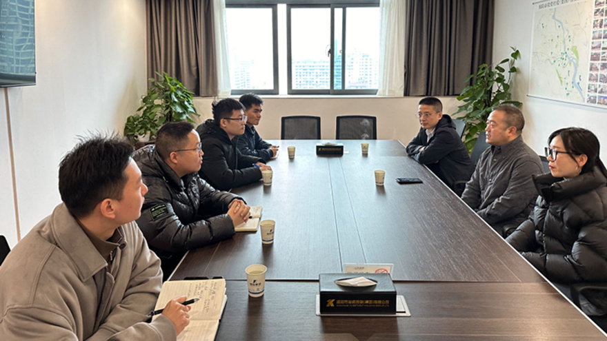 PA真人官网集团党委副书记王玉梁与中建三局交流培养的人才进行交流座谈 PA真人官网集团党委副书记王玉梁与中建三局交流培养的人才进行交流座谈